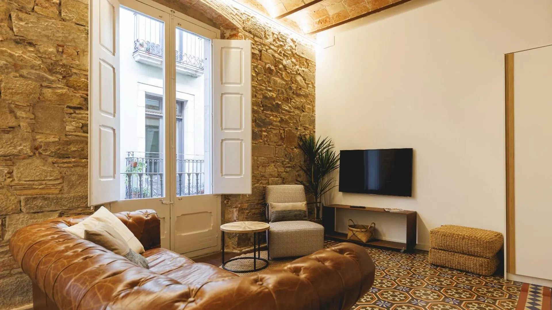 Bravissimo Mercaders 3, Old Town Oasis Gerona 0*,  Spanje