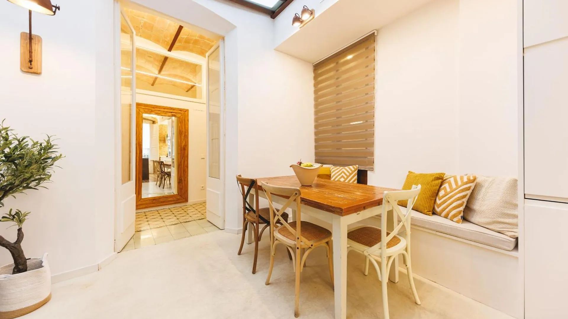 Bravissimo Mercaders 3, Old Town Oasis Gerona Appartement